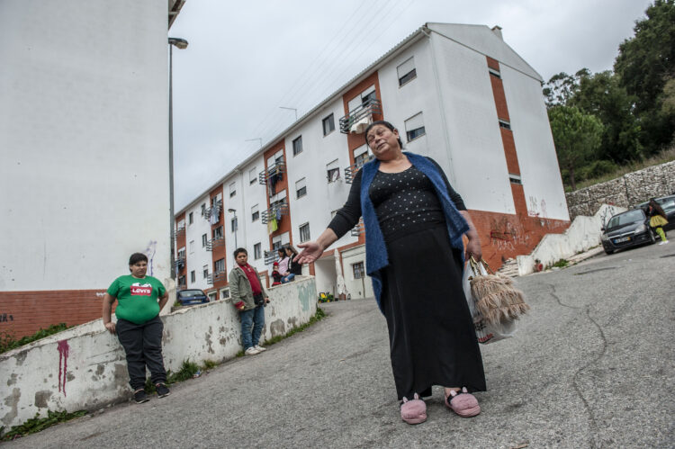 Ciganos de Alcobaça reclamam de bairro que se tornou num “gueto”