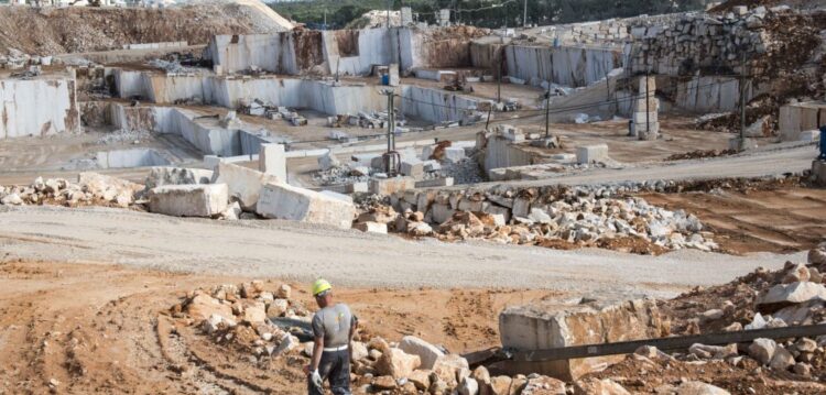 Exportações de rochas ornamentais do distrito crescem mais de 23%
