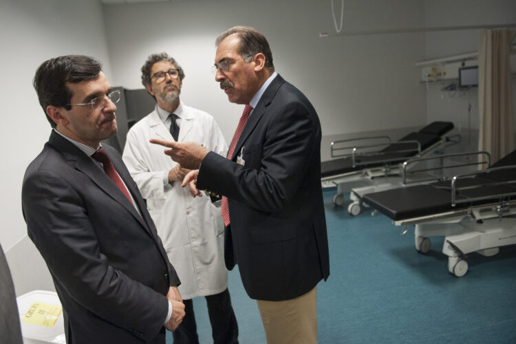 Helder Roque bate com a porta