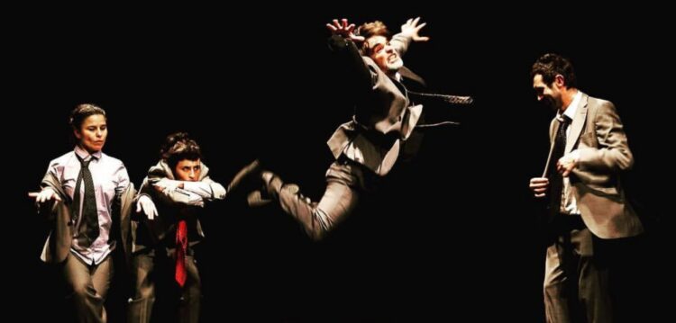 Março é mês de ir ao teatro!