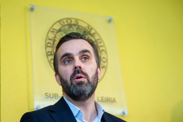 Ordem dos Médicos e Centro Hospitalar de Leiria criam grupo de trabalho conjunto para resolver problemas da urgência