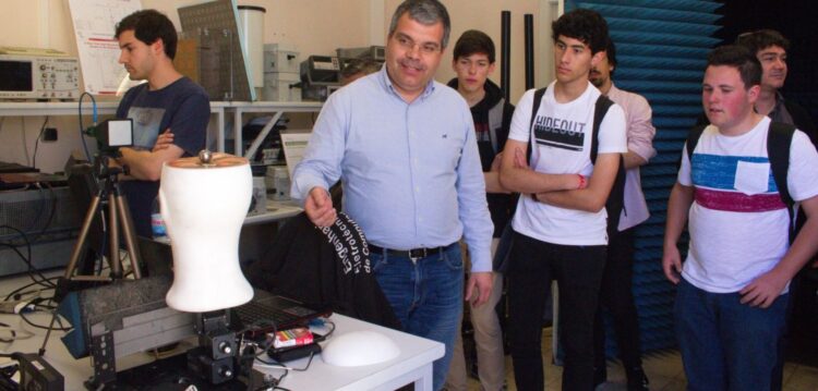 Detectar cancro por micro-ondas e estufa sustentável são projectos made in Politécnico de Leiria