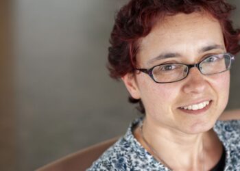 Investigadora do IPLeiria recebe cheque de 20 mil euros