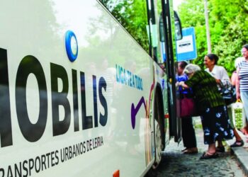 Passes dos transportes públicos mais baratos a partir de amanhã