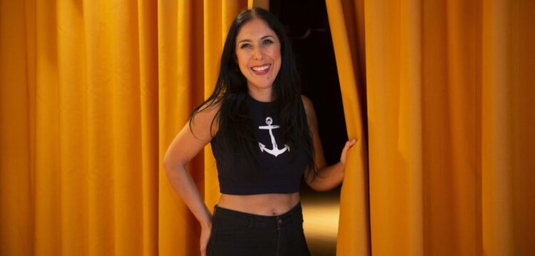 Ana Lázaro, actriz e escritora: “colocar-nos na posição do outro é tão importante quanto a Matemática”