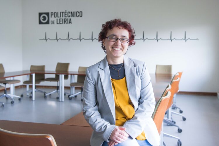 Entrevista | Sónia Gonçalves Pereira: “As bactérias são muito mais espertas do que nós”