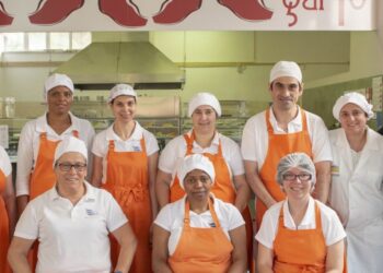 Com flores, pudins e sopa de espinafres se conquista a inclusão