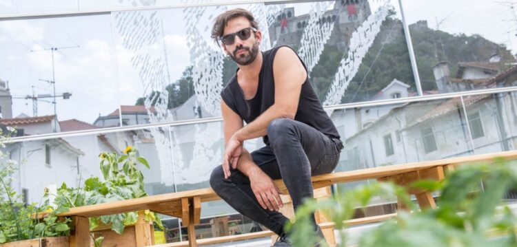 Gui Garrido: “A cultura não tem de servir uma política no sentido partidário, tem de servir uma política de estratégia de cultura”