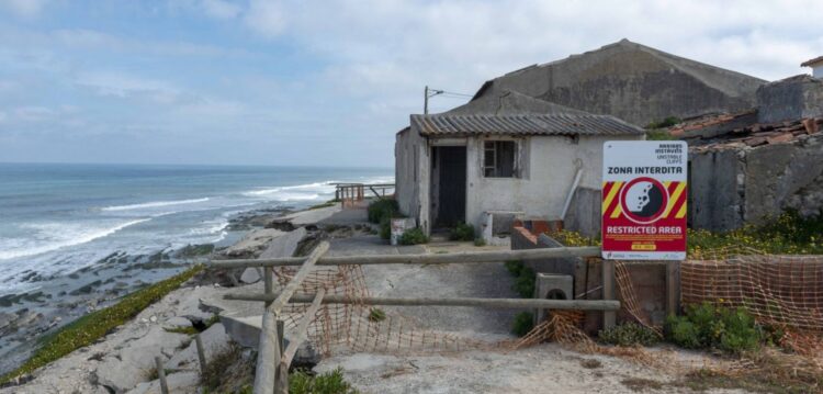 Praias da região estão a encolher. As barragens são o principal culpado