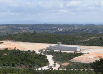 Câmara de Ourém embarga obra ilegal feita por Junta das Misericórdias
