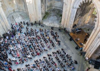 Extramuralhas arrancou no magnífico cenário gótico do Mosteiro da Batalha