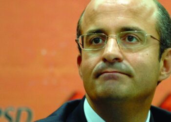 Paulo Batista Santos também abandona distrital de Leiria do PSD
