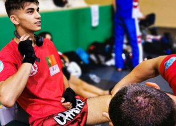 Joel Colaço é campeão europeu júnior de kickboxing