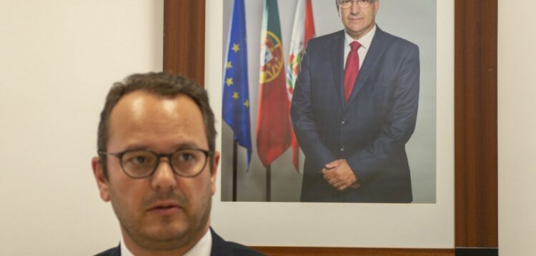 A herança que Gonçalo Lopes recebe de Raul Castro