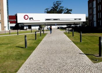 Professor sem receber há um ano por diferendo entre UBI e Politécnico de Leiria