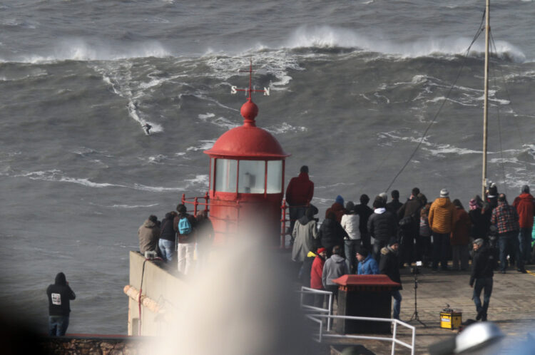 Novo evento de ondas gigantes da Nazaré será “dez vezes melhor e dez vezes maior”