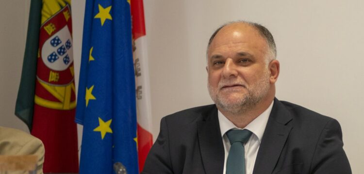 Madureira faz queixa na PJ por usurpação de função