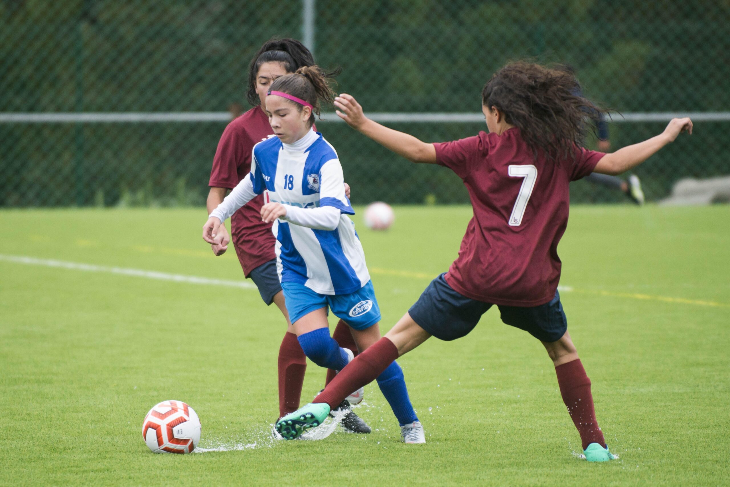 Meninas de coragem que só querem jogar à bola