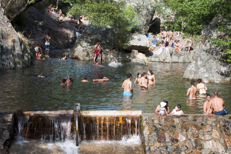 Passadiço nas Fragas de São Simão dá os primeiros passos