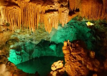 Grutas de Mira de Aire entre as mais bonitas do mundo
