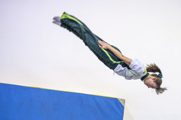 Oito ginastas de Leiria competem no Mundial de trampolins