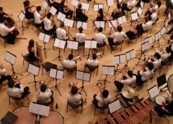 Ajude esta orquestra de sopros a promover Portugal nos E.U.A.