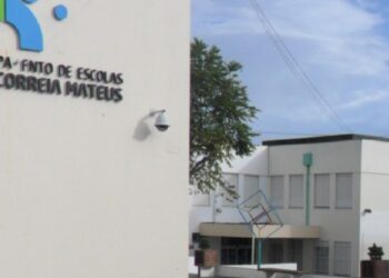 Escola Correia Mateus encerrada devido a greve de pessoal não docente