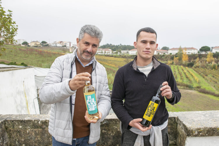 Na prisão de Leiria, a inclusão também se faz pelo vinho