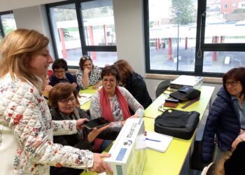 Escolas de Porto de Mós recebem mais 65 robôs didácticos para ajudar a desenvolver o raciocínio