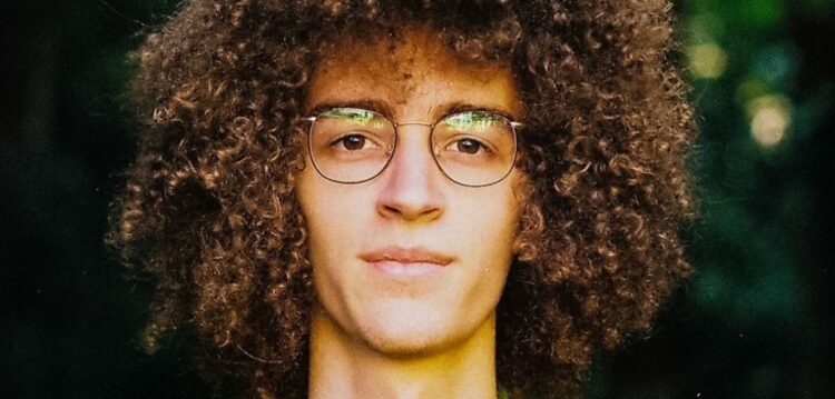 Chico Bernardes, irmão de Tim Bernardes, começa digressão em Leiria