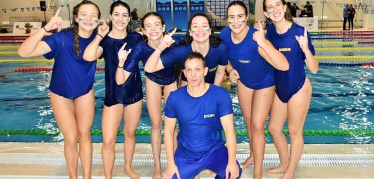 Lágrimas de alegria pelo regresso do Náutico à alta-roda da natação