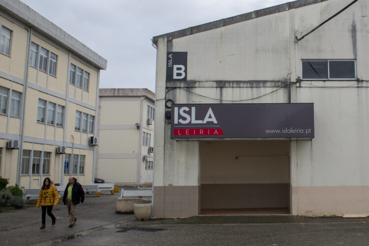 ISLA pode ser obrigado a fechar portas