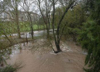 Mau tempo provoca dois deslocados em Leiria