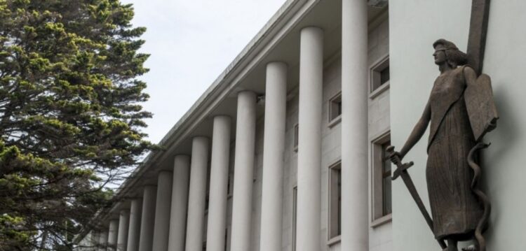 Homem que matou companheira em Leiria fica em prisão preventiva