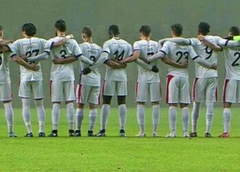 Jogadores da União de Leiria param jogo e alertam para salários em atraso