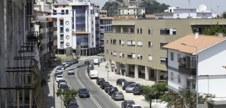Já são 10 os municípios no distrito de Leiria que dão desconto no IRS