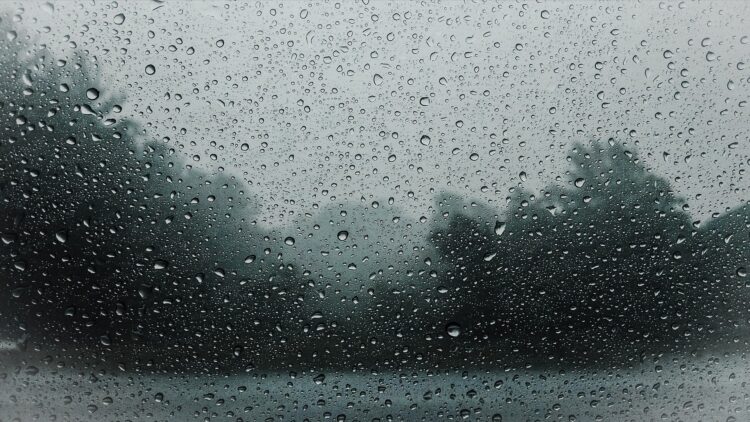 Chuva forte até sábado e depois regressa o tempo seco e frio