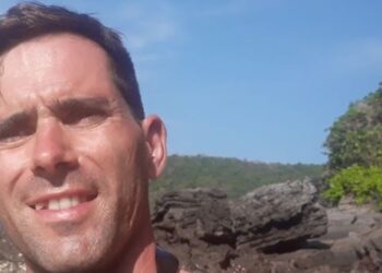 Viver o fogo, o fumo e a indignação. O olhar de Luís Santos, da Marinha Grande, a partir da Austrália