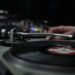 Música a Girar: 14 espaços em Leiria, 25 amantes de vinil, 100% vinil, tarde e noite