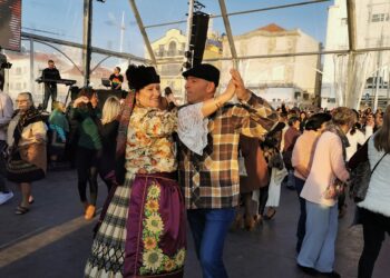 E este ano os Reis do Carnaval da Nazaré são…