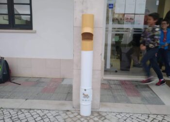 Pontas de cigarros no chão? Não!  Em Porto de Mós, dê-as a comer ao Papa Beatas