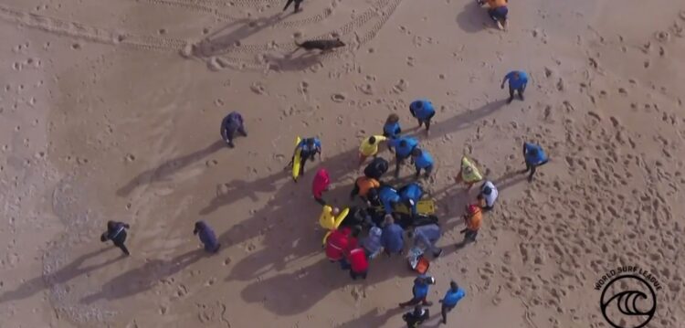 Veja o momento do incidente do surfista Alex Botelho na Praia do Norte