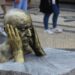 Homem-estátua leva figuras literárias às ruas de Alcobaça