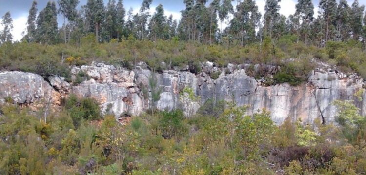 Município suspende PDM para protecção ambiental e defesa das pedreiras históricas do Mosteiro da Batalha