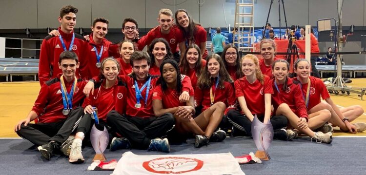 Meninas da Juventude Vidigalense são campeãs nacionais de juvenis em pista coberta