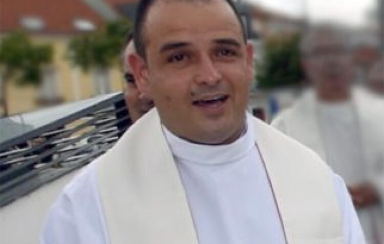 Diocese desconhecia “comportamentos impróprios” do padre da Maceira