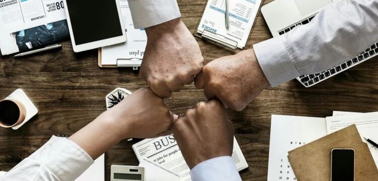 Quase 50% das empresas familiares ainda são geridas pelos fundadores