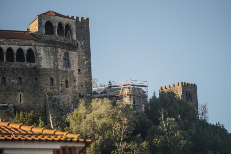 Veja como ficará a nova cobertura em cobre da Igreja da Pena, no Castelo de Leiria,