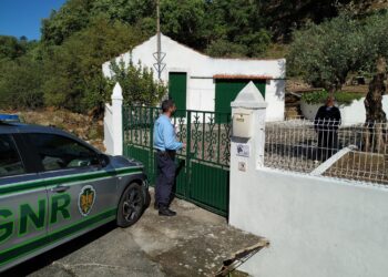 GNR volta a alertar para burlas com contas solidárias para ajudar Covid-19