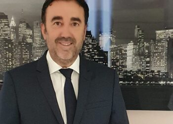 Empresa de Artur Machado recupera monumento emblemático em Paris